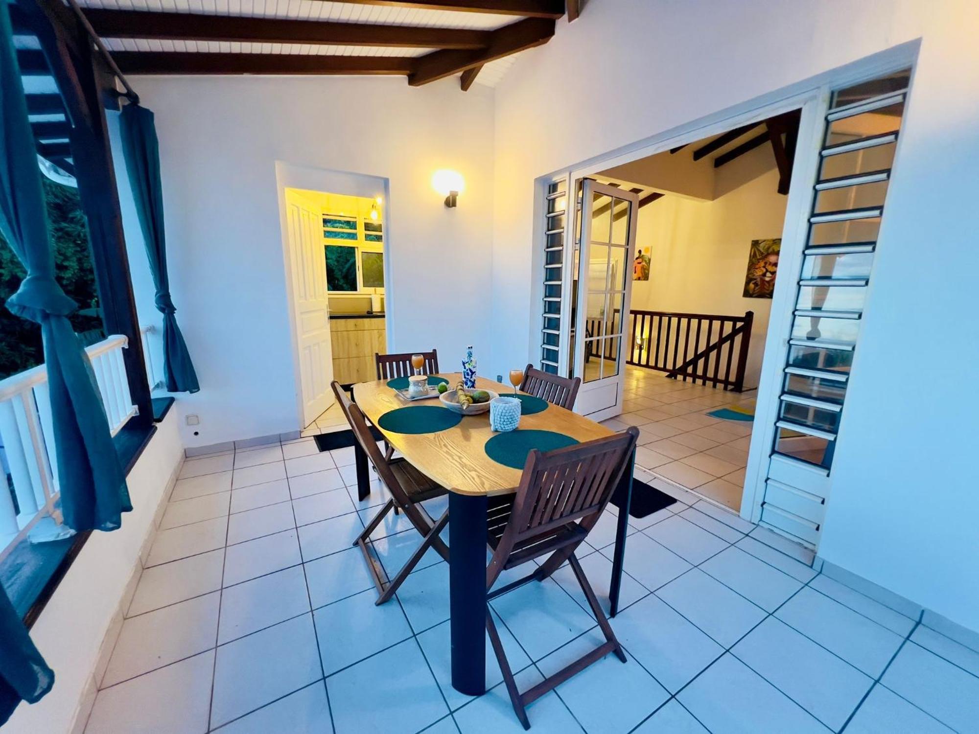 Villa Iguana, Duplex Paisible, Vue Magnifique Mer Et Rocher Du Diamant, Piscine Сент-Люс Экстерьер фото