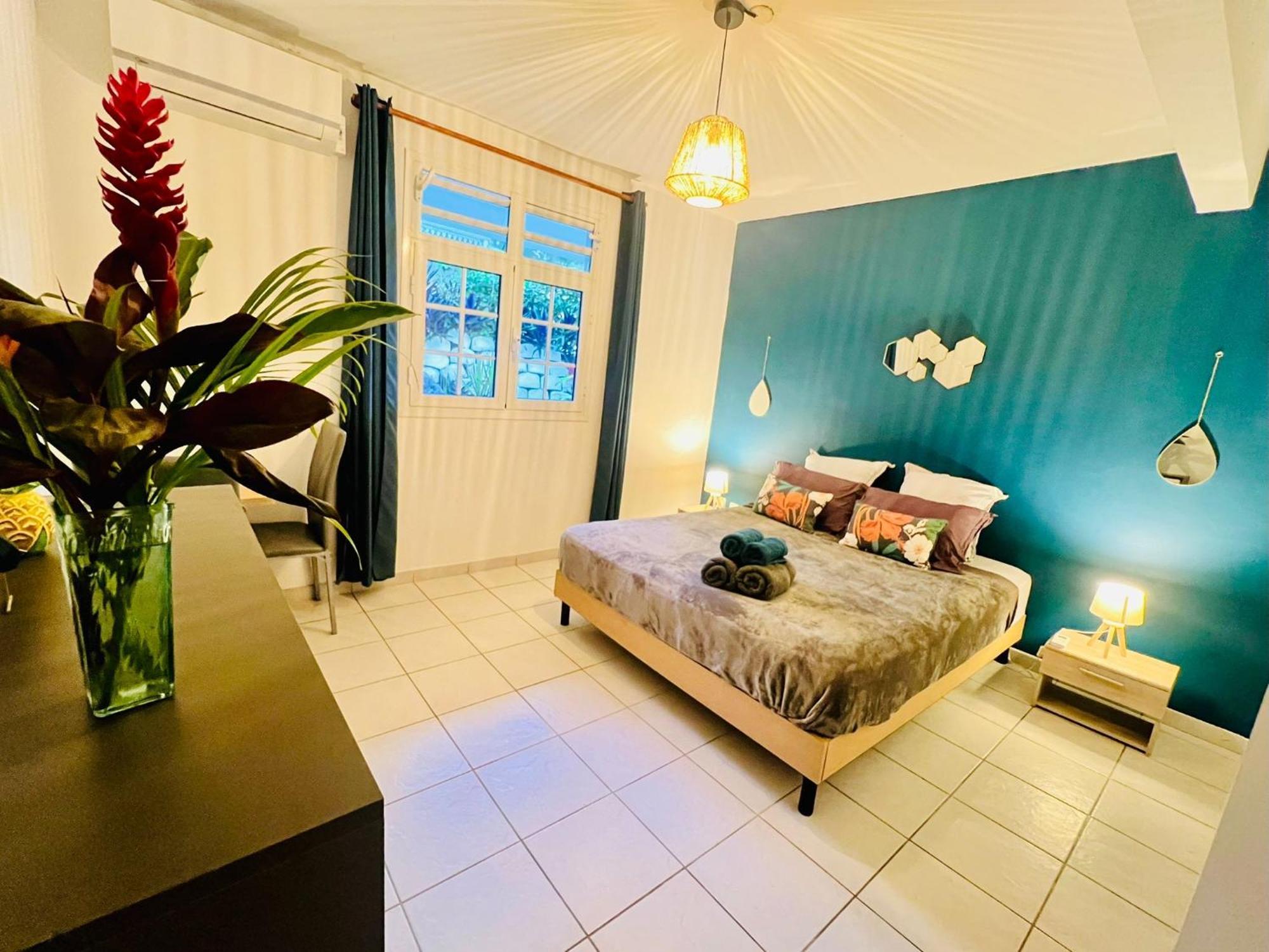 Villa Iguana, Duplex Paisible, Vue Magnifique Mer Et Rocher Du Diamant, Piscine Сент-Люс Экстерьер фото