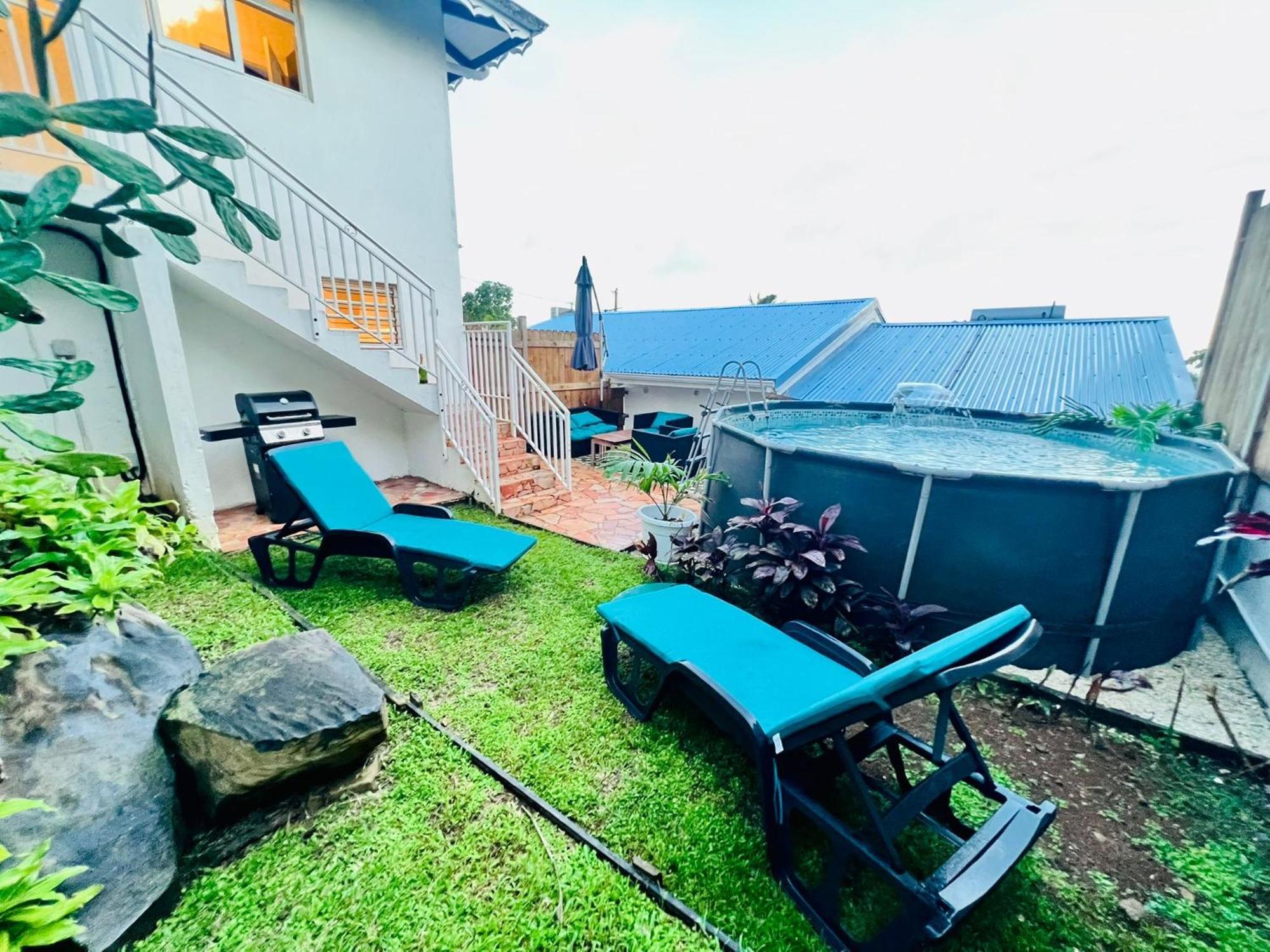 Villa Iguana, Duplex Paisible, Vue Magnifique Mer Et Rocher Du Diamant, Piscine Сент-Люс Экстерьер фото